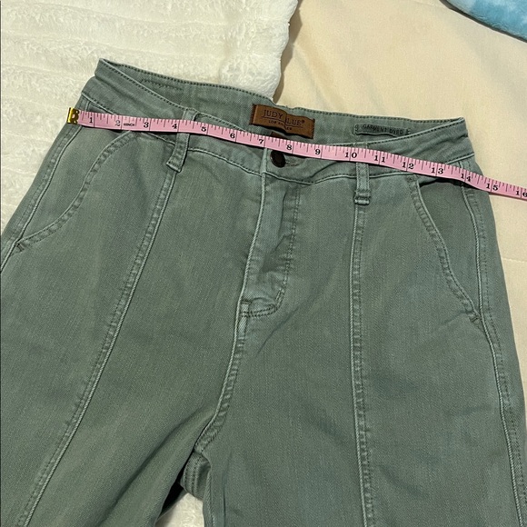 Judy Blue Front Seam Olive Flare Jeans - Picture 11 of 12